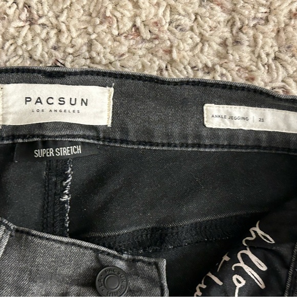 PacSun Ankle Jeggings - Light Black Distrusted- Super Stretch - Size: 23: EUC - Picture 7 of 8